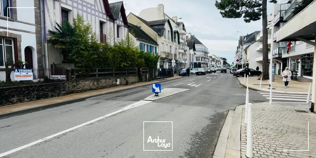 LOCAL COMMERCIAL 50M2 A LOUER LA BAULE DE GAULLE