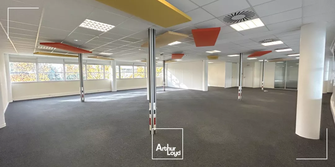 A louer - 1 901 m² de bureaux divisibles dès 229 m² - Immeuble Plaza - Bordeaux Ravezies