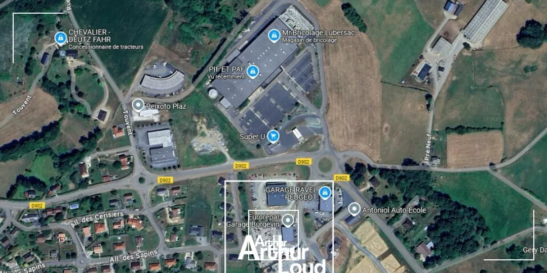 Cellule commerciale de 78m² dans un complexe commercial avec emplacement n°1