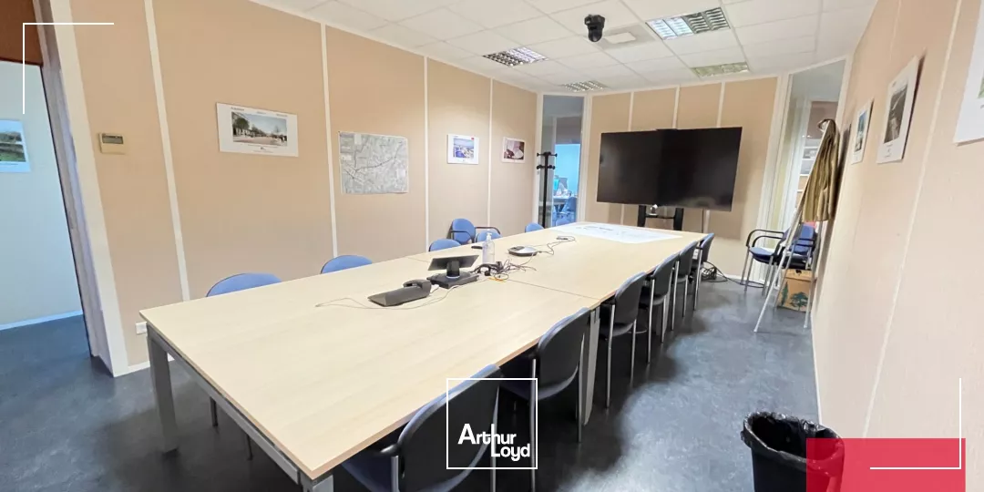 A LOUER BUREAUX PARC DE L'AEROPORT PEROLS - PROCHE TRAMWAY LIGNE 1