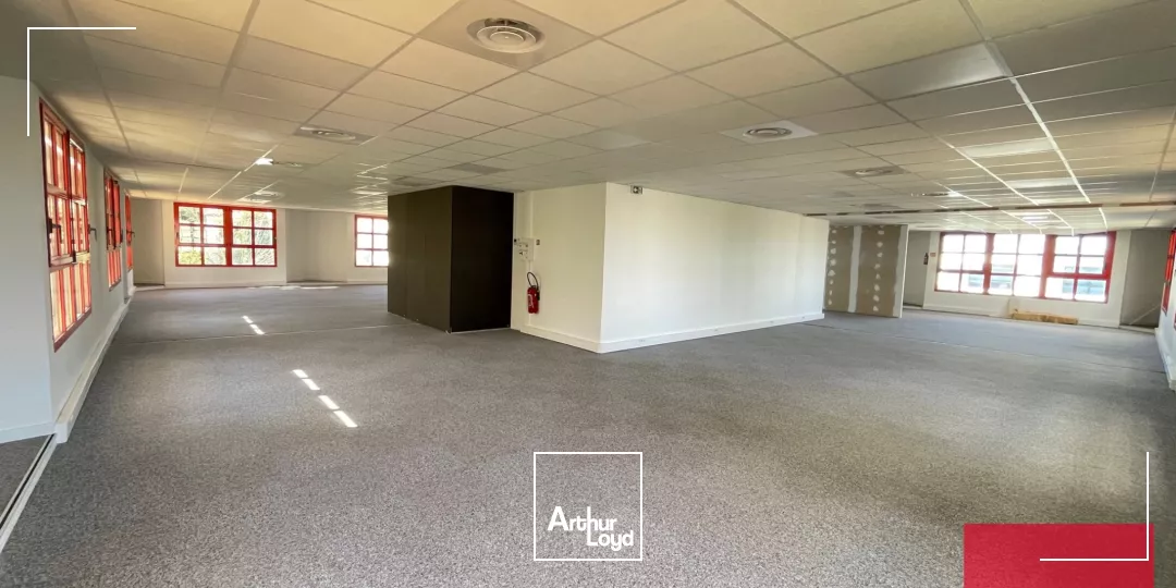 BUREAUX A LOUER - ESPRIT CAMPUS PARC CLUB DU MILLENAIRE