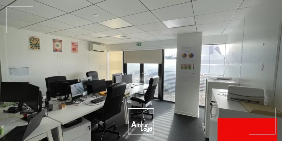 BUREAUX A LOUER 231 M2 - PEROLS PARC DE L'AEROPORT