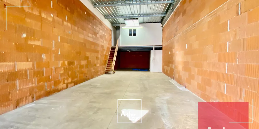 Locaux d'activité à Sète - Proche autoroute