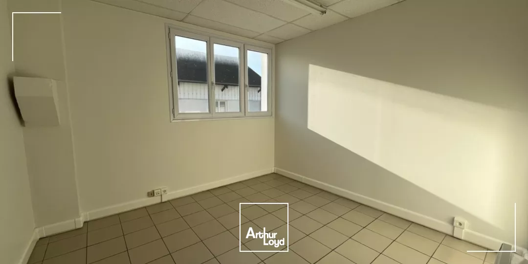 BUREAUX À LOUER 155M2 FLEURY LES AUBRAIS