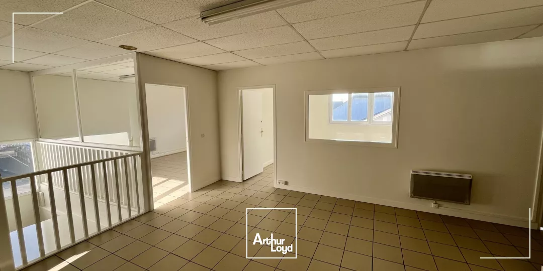 BUREAUX À LOUER 155M2 FLEURY LES AUBRAIS