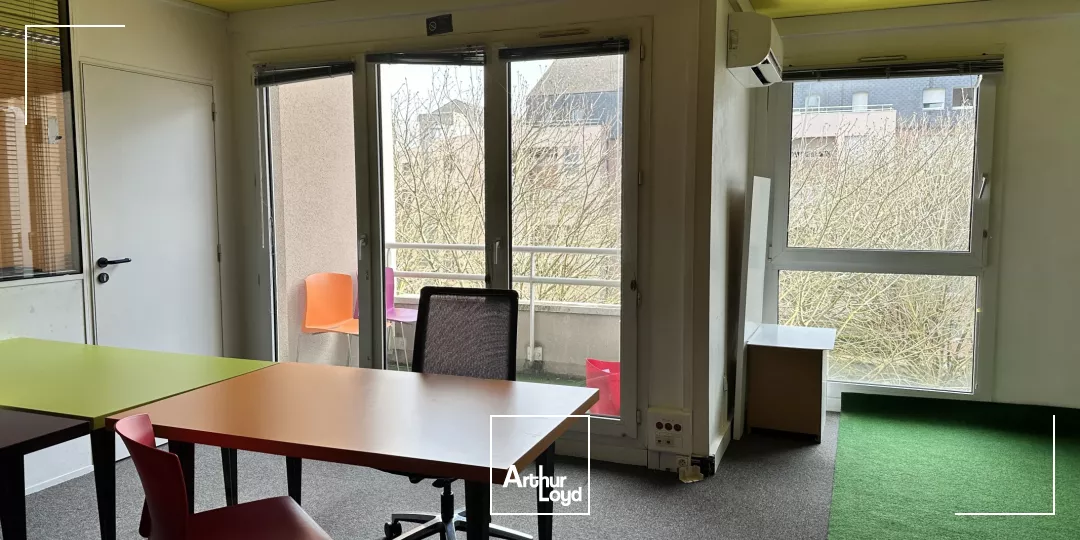 Plateau de bureaux de 504 m2 à vendre au Nord Ouest d'Orléans - Proches de tous transports !!!