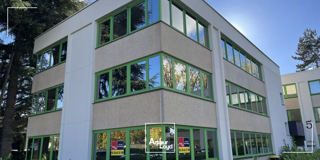 Bureaux lumineux au sud d'Orléans - accès immédiat RD2020 - A louer 157 m2 !