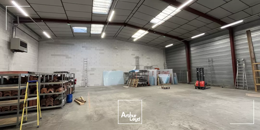 Bâtiment d'activités à louer sur Villemandeur - 405 m2 - Stockage