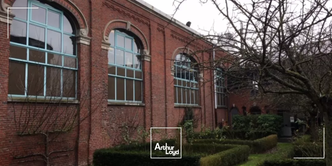 Bureaux de 2 565 m2 à louer à La Madeleine