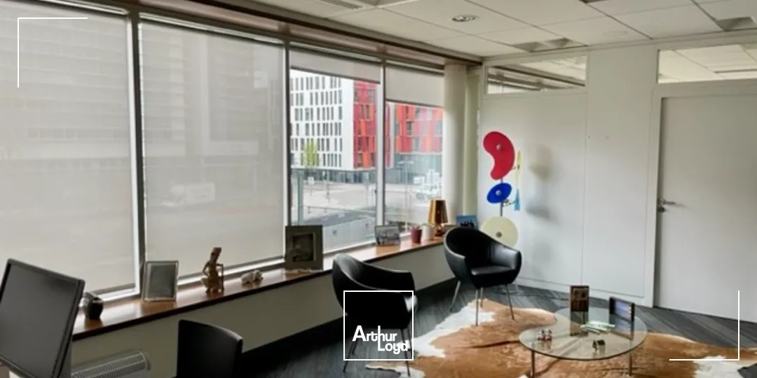 Bureaux à louer à La Madeleine - Immeuble de standing à proximité d'Euralille