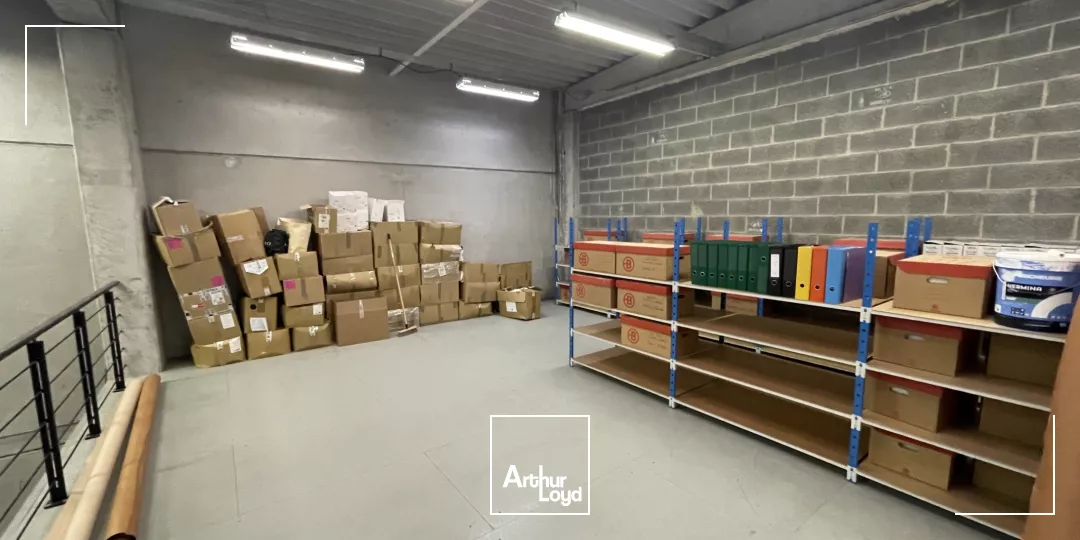 Entrepôts à louer sur la zone de Ravennes-les-Francs