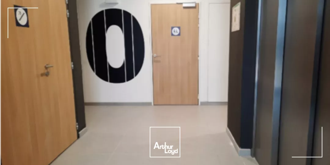 Immeubles de bureaux neufs exceptionnels à deux pas des transports en commun