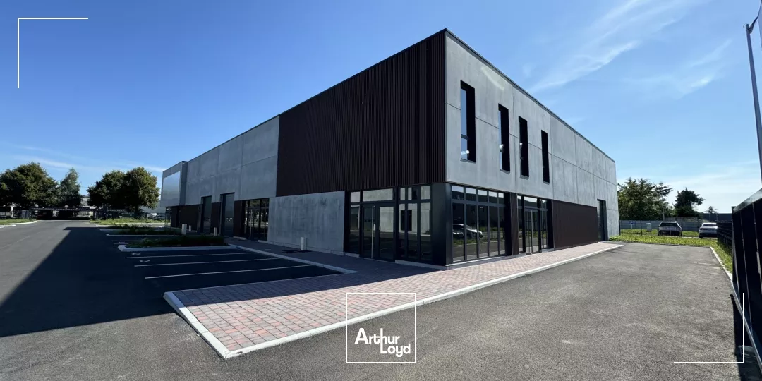 À louer - Parc d'activités neuf avec showroom, entrepôt et bureaux - Axe principal de Seclin - Site sécurisé
