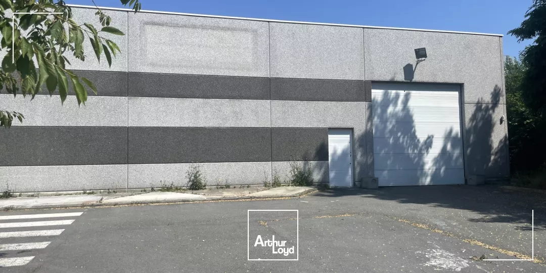 Entrepot état neuf à louer 