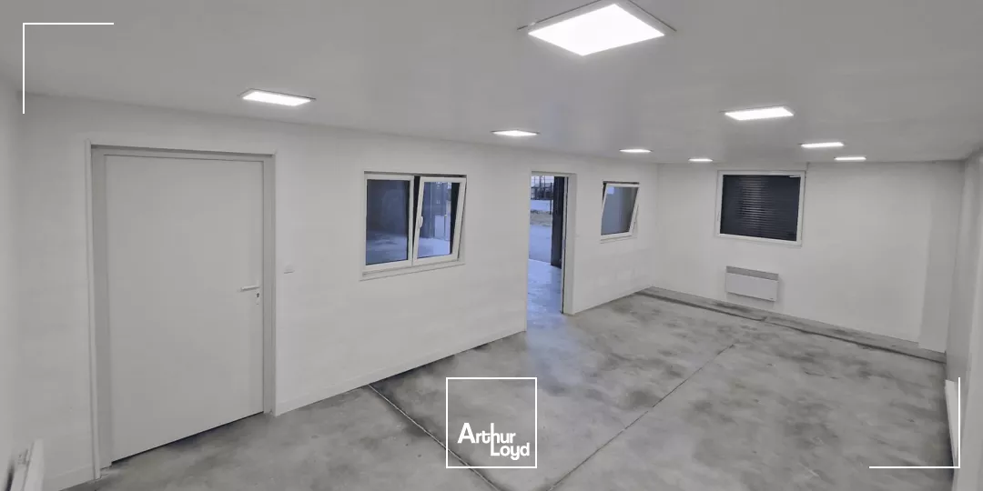 À LOUER - LOCAUX D'ACTIVITÉ MIXTES BUREAUX & STOCKAGE - GRANDE-SYNTHE
