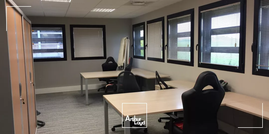 Bureaux à Louer / Eurasanté (ZFU)