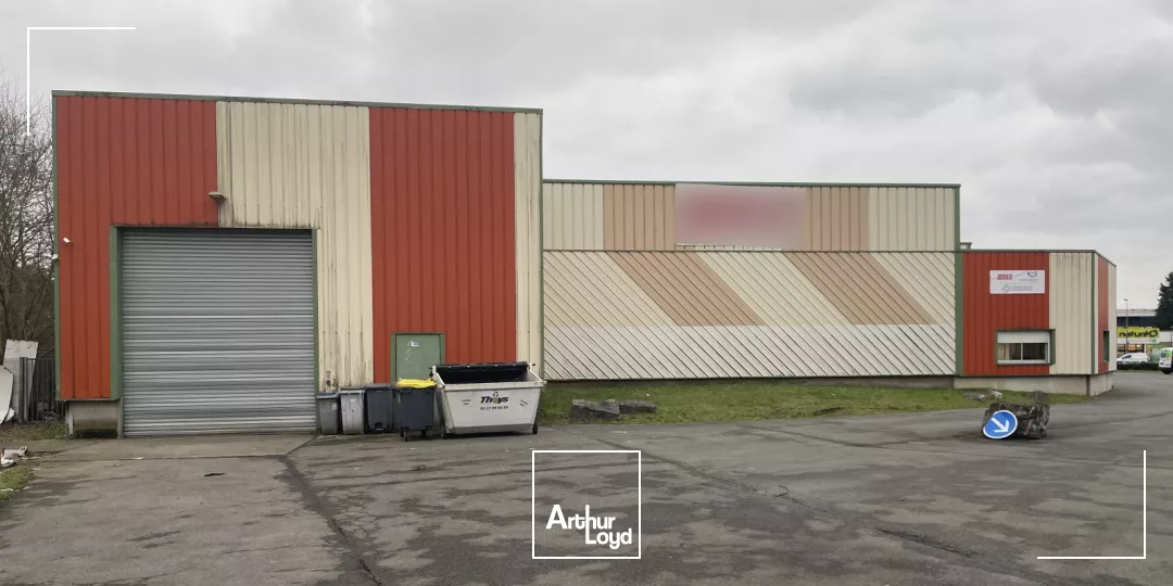 Bâtiment sur axe passant à louer - Douai