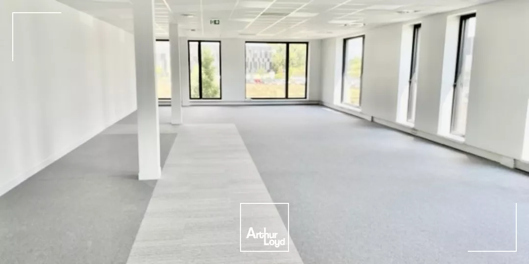 Bureaux à louer dans un parc tertiaire récent - Environnement de travail moderne entre Villeneuve d'Ascq et Lesquin
