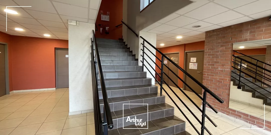 Bureaux à vendre à COURRIERES 62710