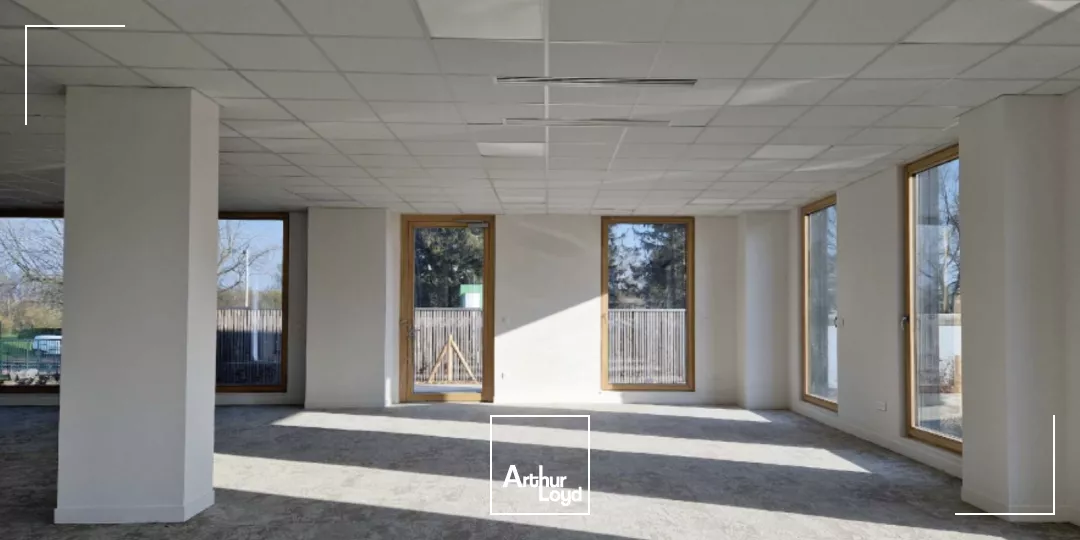 A louer, Entrepôts + bureaux neufs, Saint André Lez Lille 