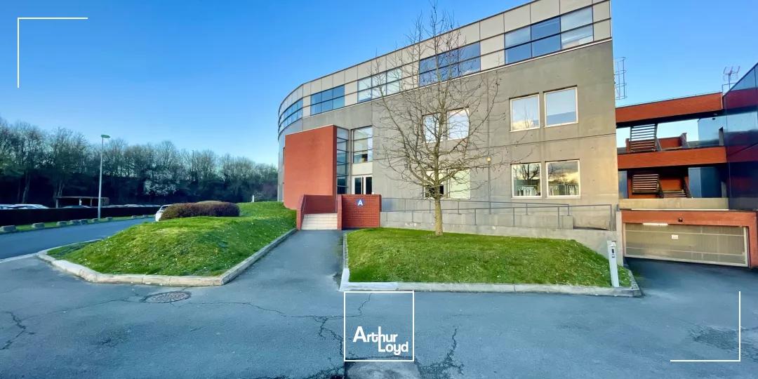 Bureaux à louer avec prestations d'aménagement qualitatives sur la Cessoie à Lambersart.