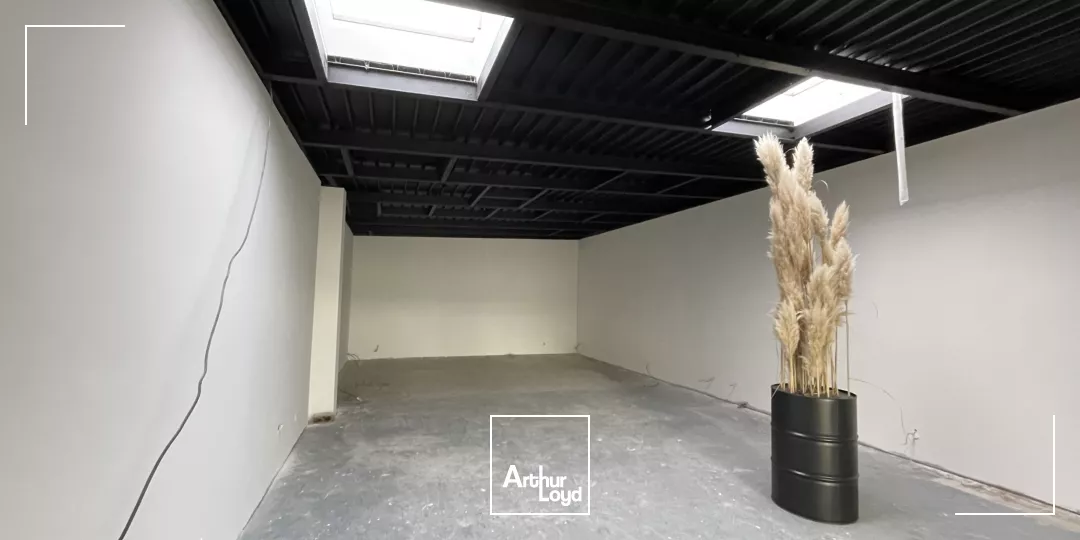 Local entièrement rénové à Armentieres 