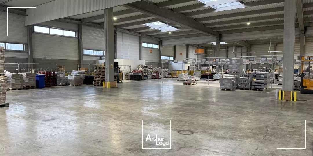 Entrepôts à louer à LESQUIN 59810