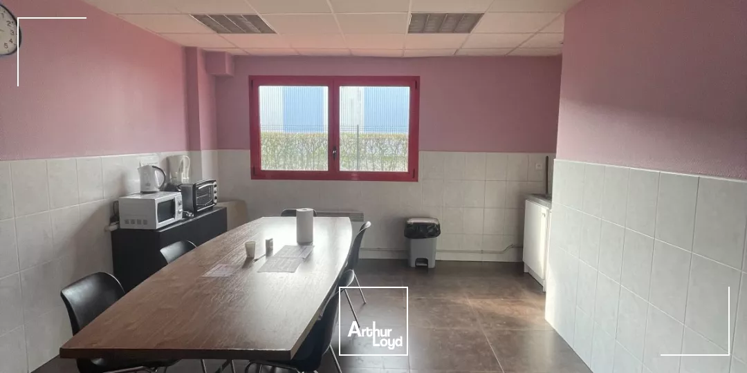 Entrepôts à louer, Seclin. 