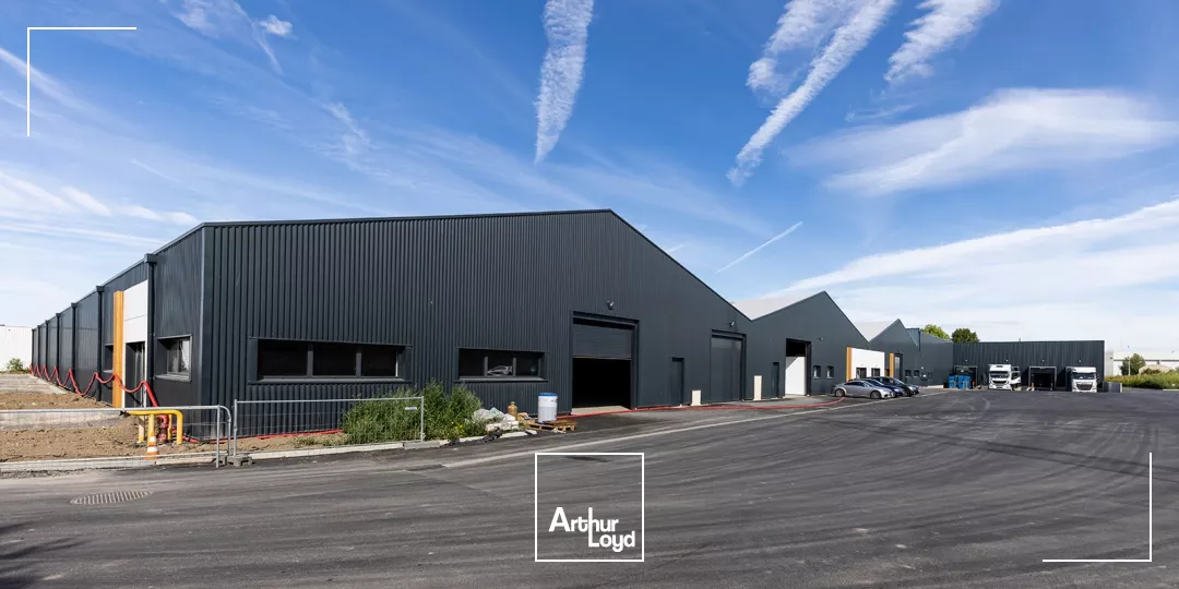 Entrepôt à louer, ZI de Neuville en Ferrain