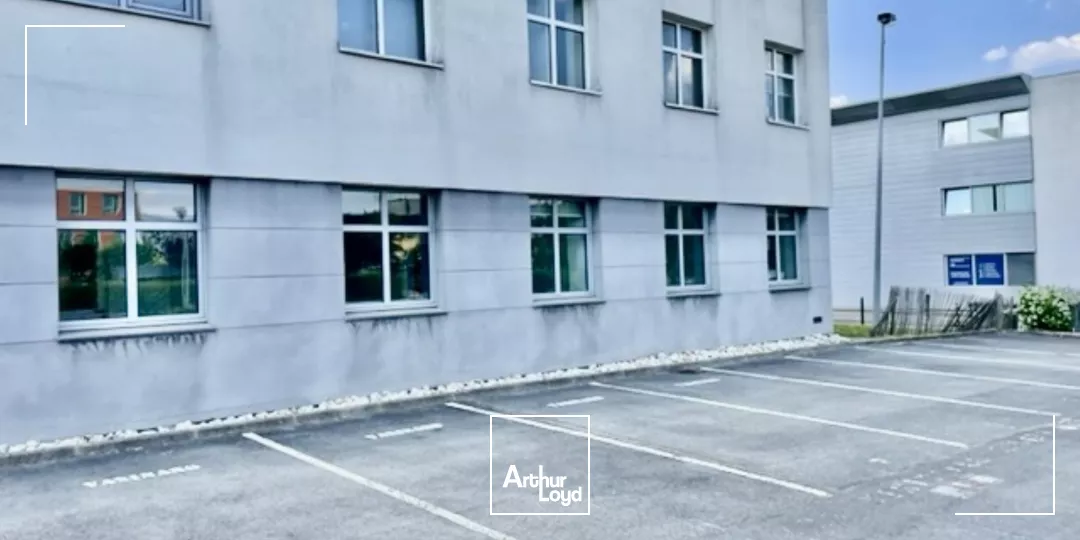 Bureaux à louer à LOOS