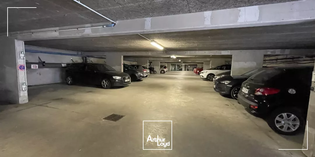 Bureaux d'une belle superficie de 2 050 m2 à louer à La Madeleine, secteur Grands Boulevards