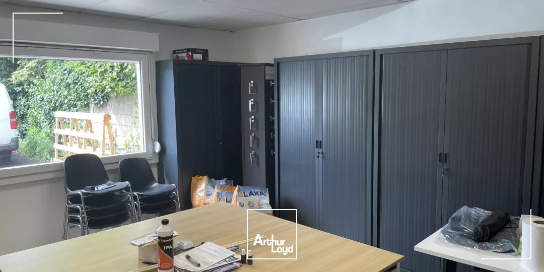 Entrepôt à louer axe passant - Béthune