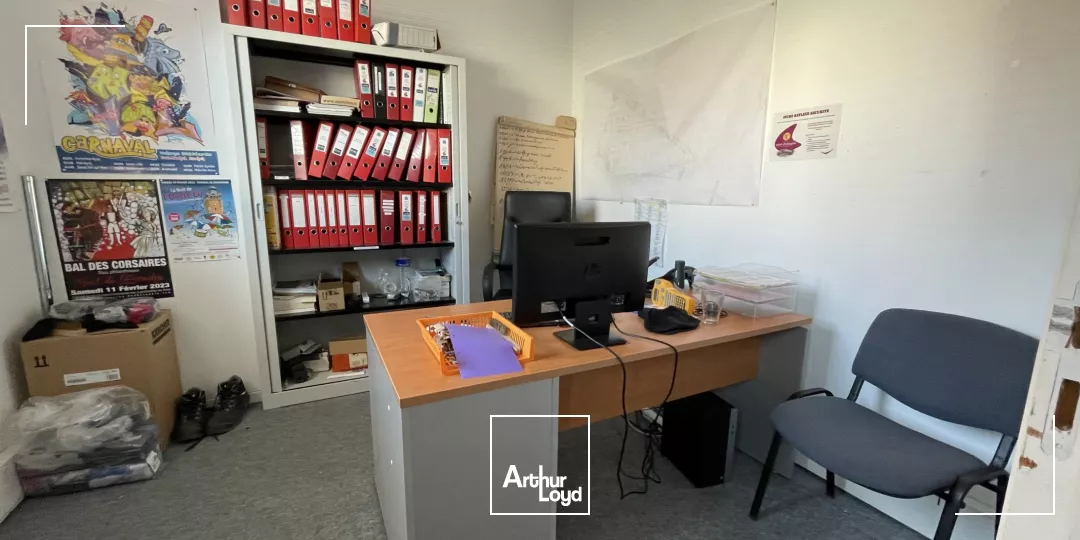 Bureaux de 178 m2 à louer à Tourcoing centre avec terrasse privative.