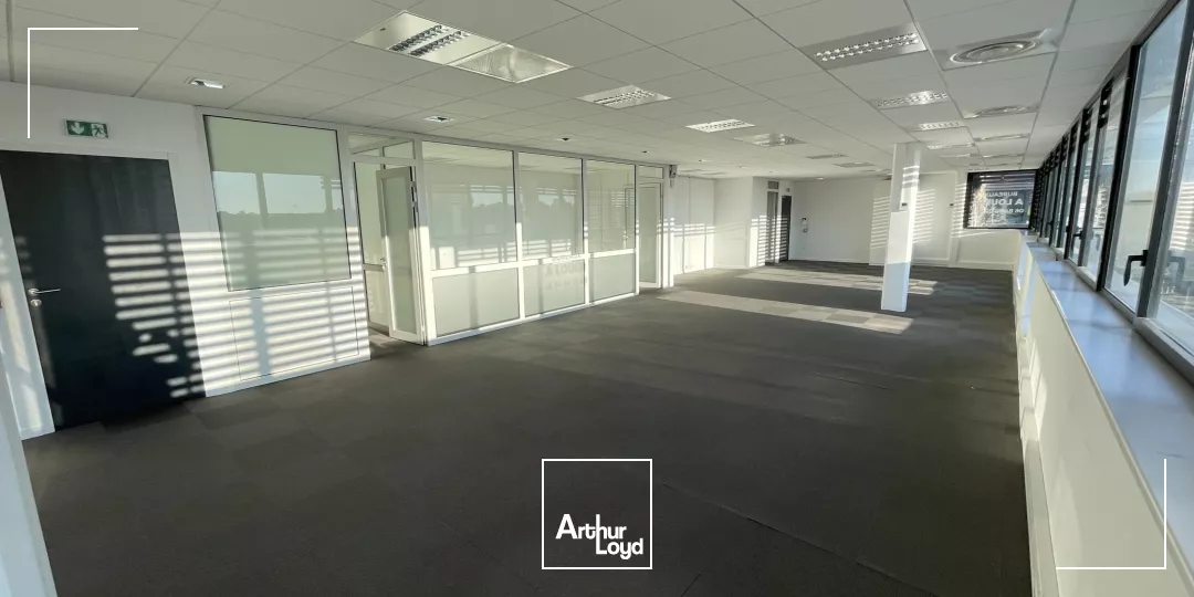 Bureaux à Louer - Parc de L'innovation - Proche commerce entre Marquette-lez-Lille et Marcq-en-Baroeul