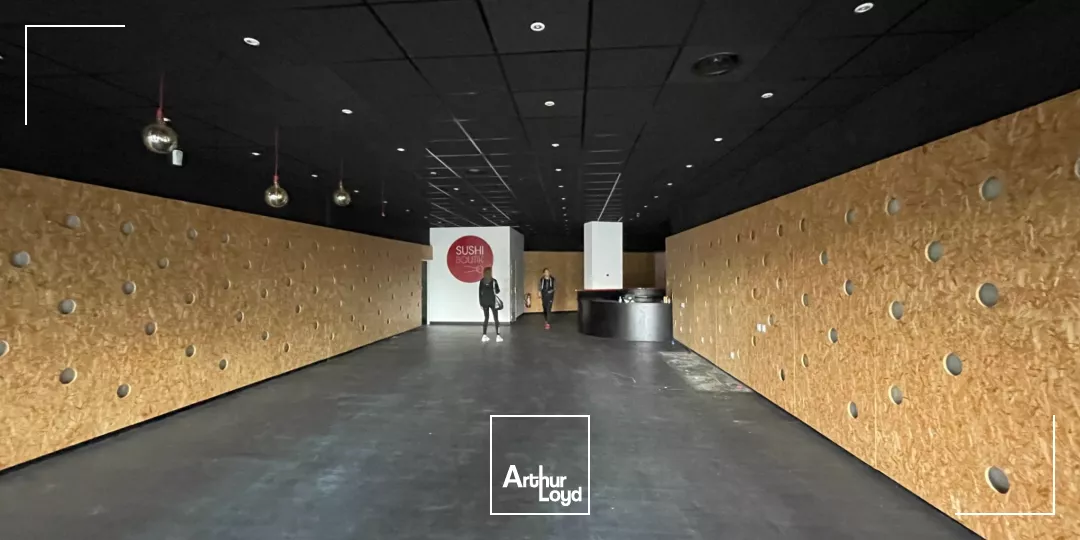 Local commercial de 180 m2 à Loos - Proximité immédiate avec le quartier Eurasanté 