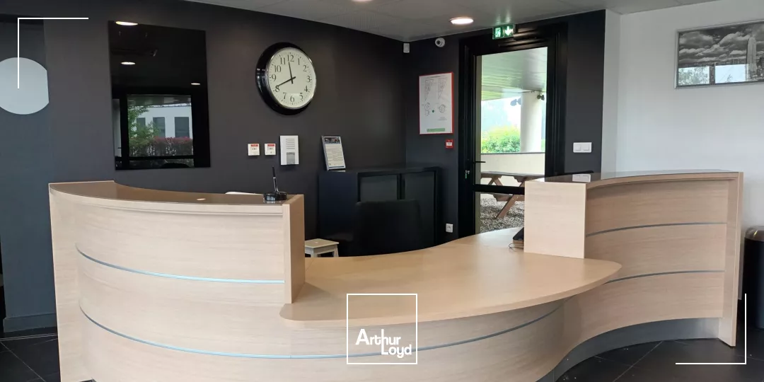 Bureaux à vendre ou à louer à NOYELLES GODAULT 62950