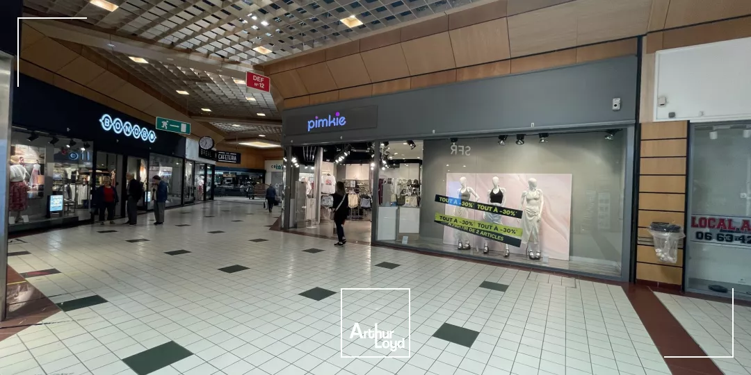 À louer : Local commercial 180 m² - Emplacement premium en galerie CORA à Bruay-la-Buissière