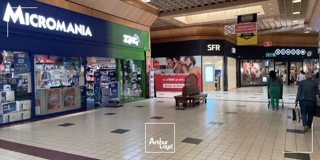 À louer : Local commercial 180 m² - Emplacement premium en galerie CORA à Bruay-la-Buissière