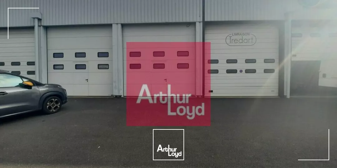 CLERMONT-FERRAND ZI BREZET A LOUER DEPOT 87 M² + PARKING 400M²