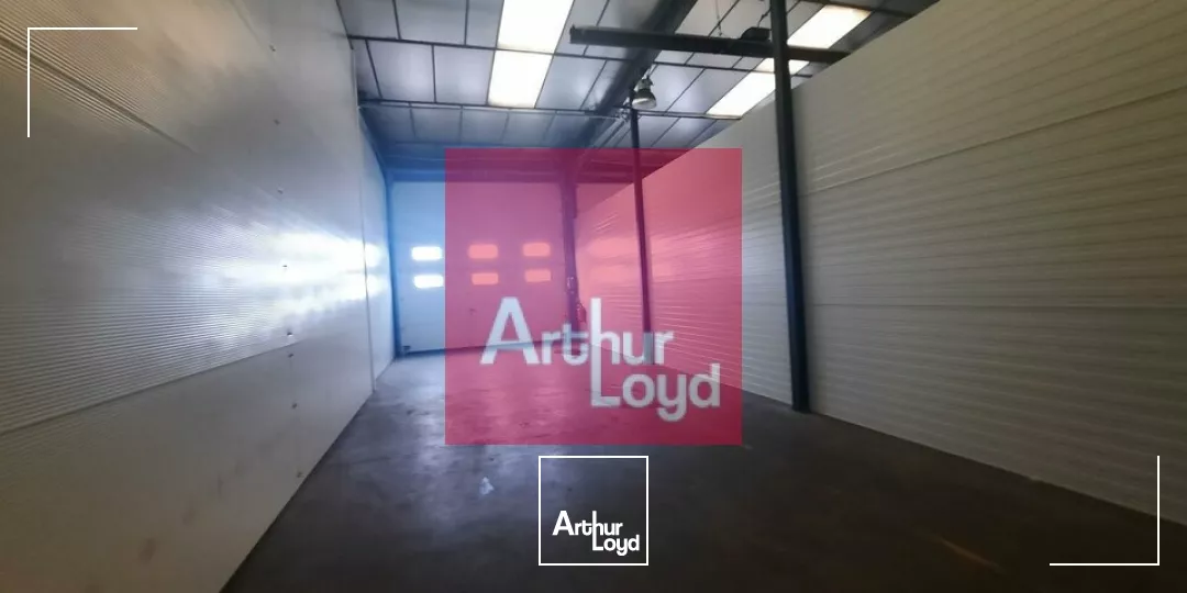 CLERMONT-FERRAND ZI BREZET A LOUER DEPOT 87 M² + PARKING 400M²