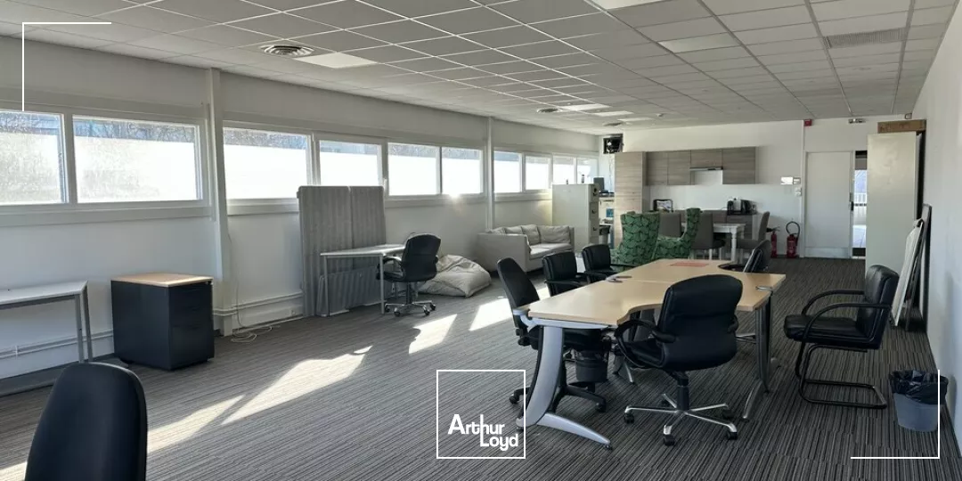 BUREAUX à LOUER de 444 m²
