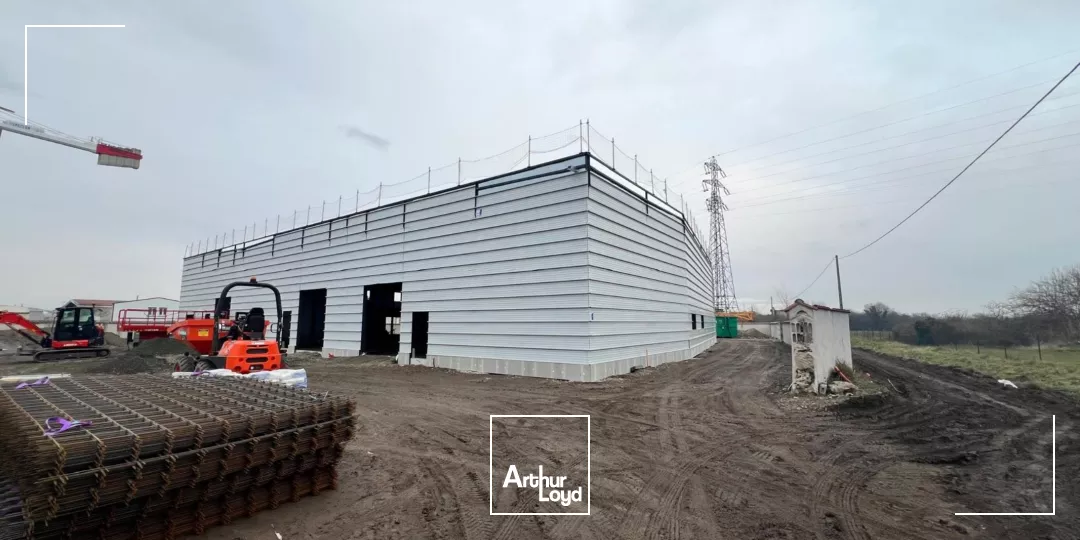 À LOUER : 2 cellules artisanales réunissables au sein d'un parc collectif neuf