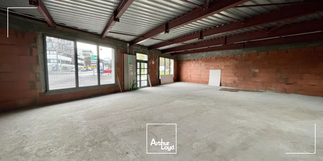 Locaux commerciaux à vendre à EVREUX 27000