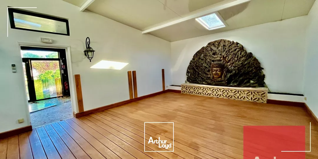 CO-EXCLUVISITÉ - Terrain et bâtiment à vendre à Teyran