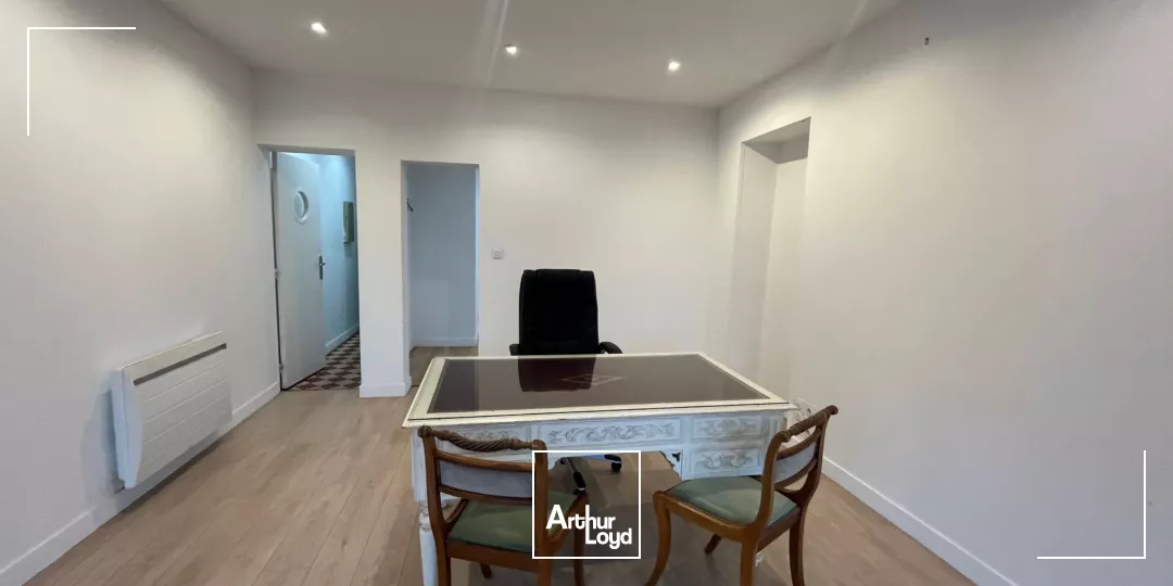 LOCAL COMMERCIAL 50M2 A LOUER LA BAULE DE GAULLE