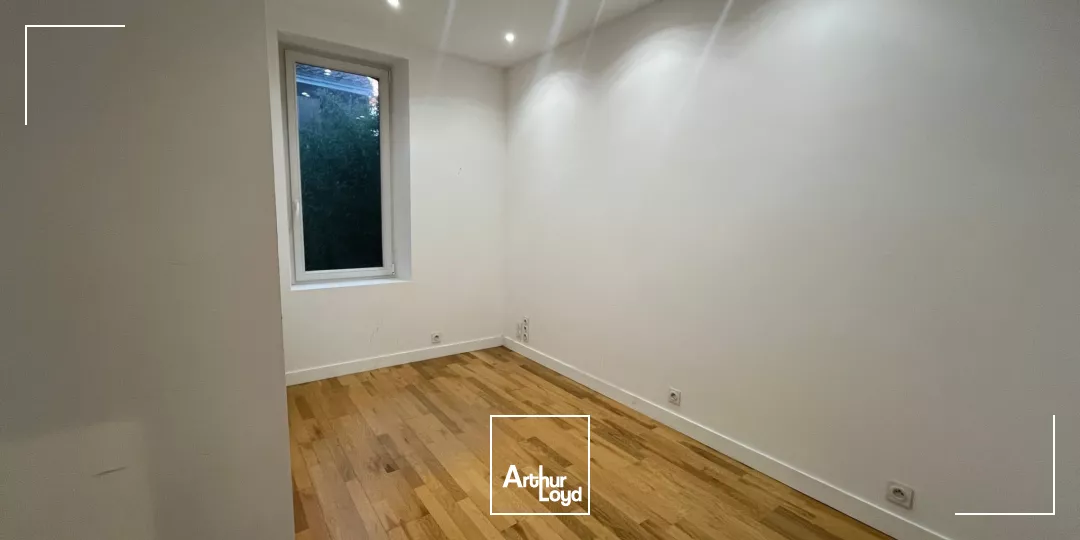 LOCAL COMMERCIAL 50M2 A LOUER LA BAULE DE GAULLE