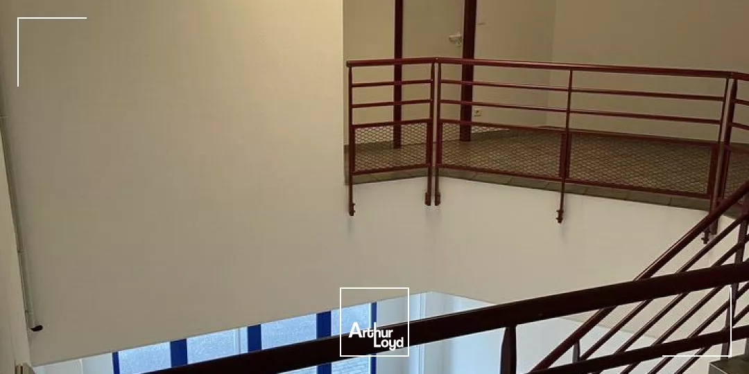 BUREAUX à VENDRE de 163 m²