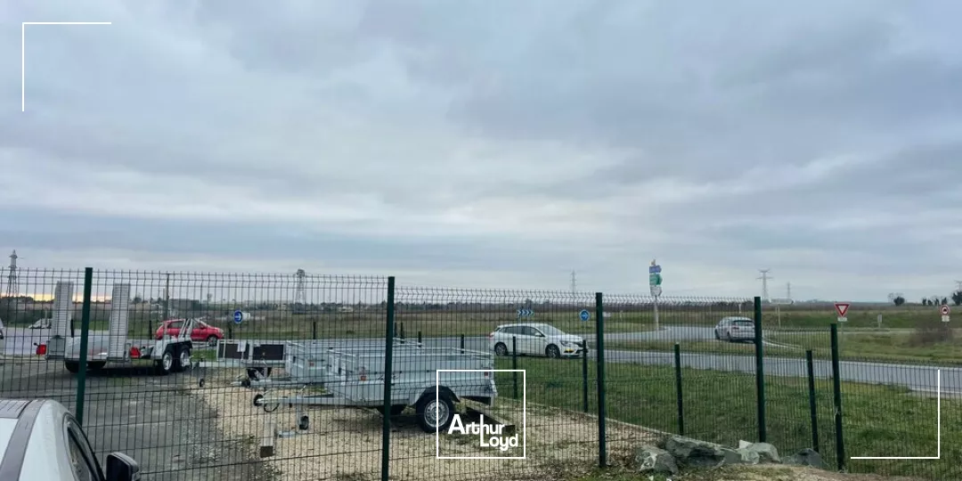 MURS A VENDRE NIORT ECHIRE 79 AVEC TRES BELLE VISIBILITE FACILE D'ACCES 