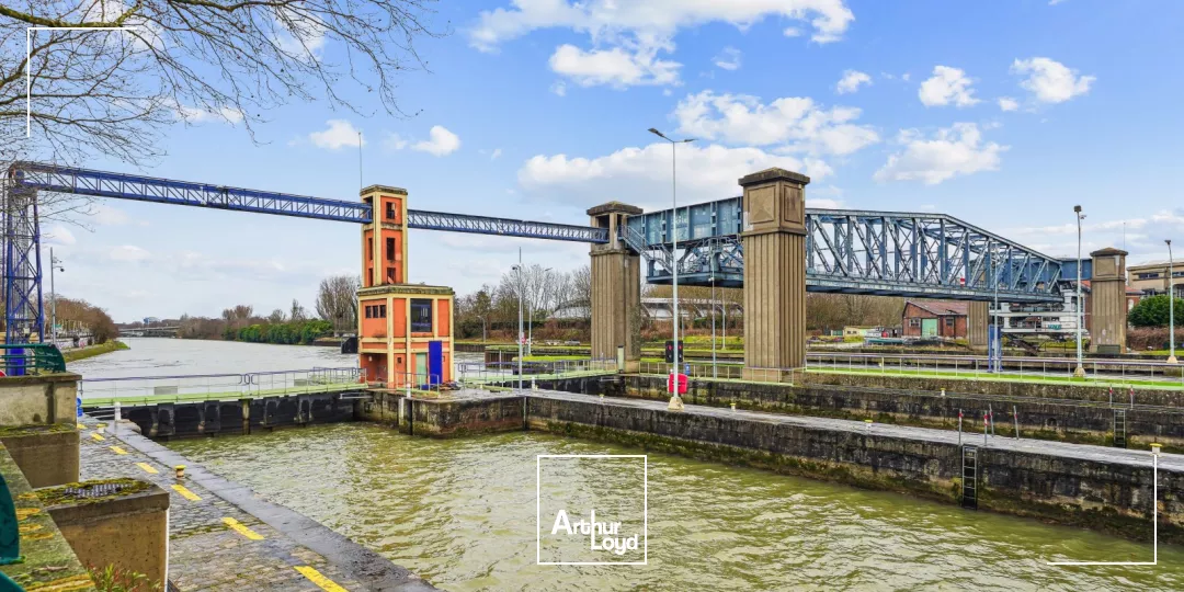 22 QG, Immeuble labellisé avec vue sur la Seine - Nombreuses prestations