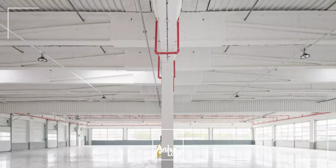 LOCAUX d'ACTIVITE RESTRUCTURES à LOUER à partir de 750 m² à GENNEVILLIERS